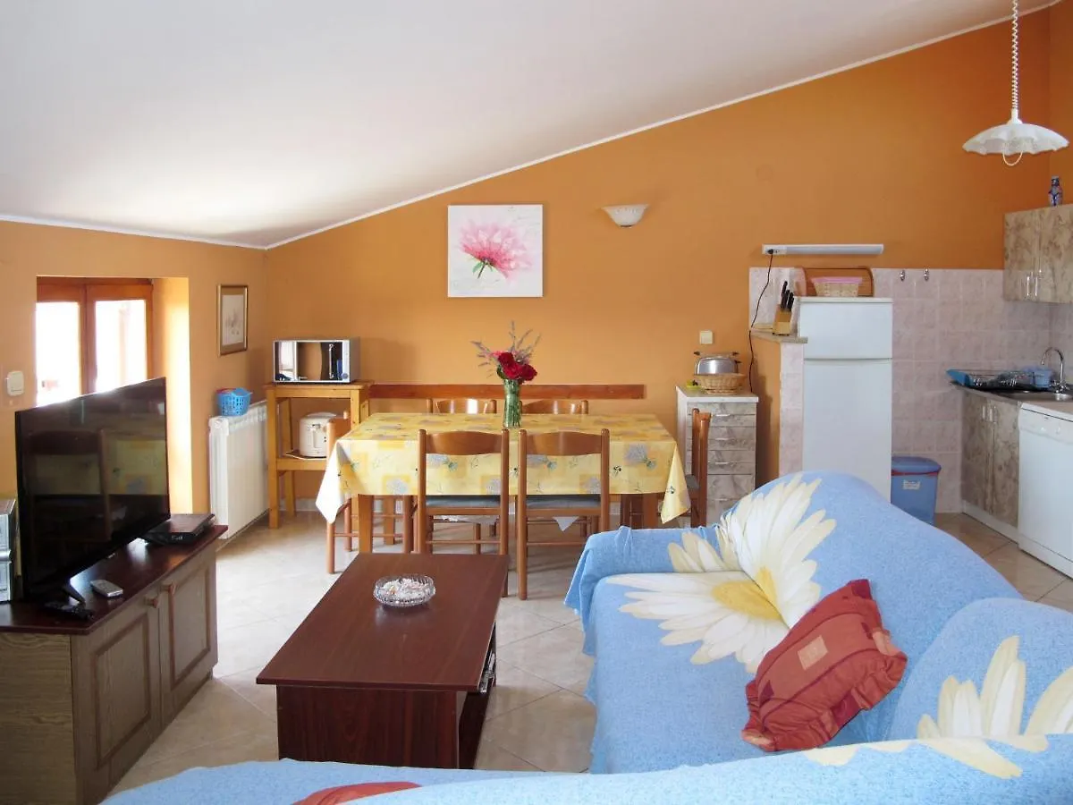 Apartment Maria - Pul 350 By Interhome Pula