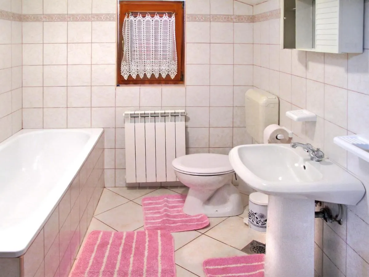 Apartment Maria - Pul 350 By Interhome Pula
